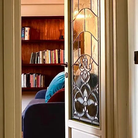 アパート Casana' *